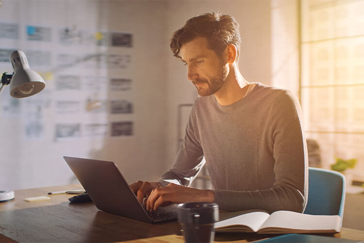 Amika - konzentriertes Arbeiten Amika - konzentriertes Arbeiten